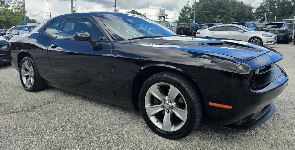 2017 Dodge Challenger 3rd Gen - Image 9 of 19