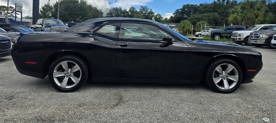 2017 Dodge Challenger 3rd Gen - Image 8 of 19
