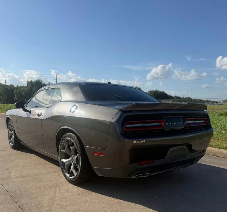 2017 Dodge Challenger 3rd Gen - Image 4 of 12