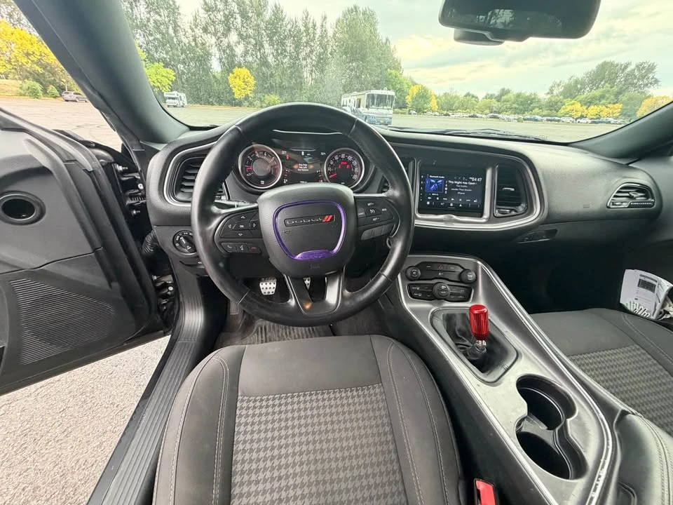 2017 Dodge Challenger 3rd Gen - Image 2 of 8
