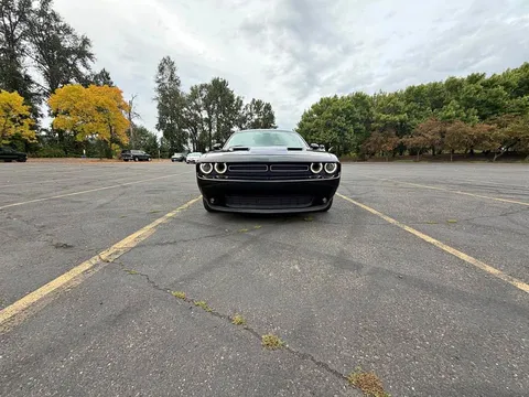 2017 Dodge Challenger Coupe 2D