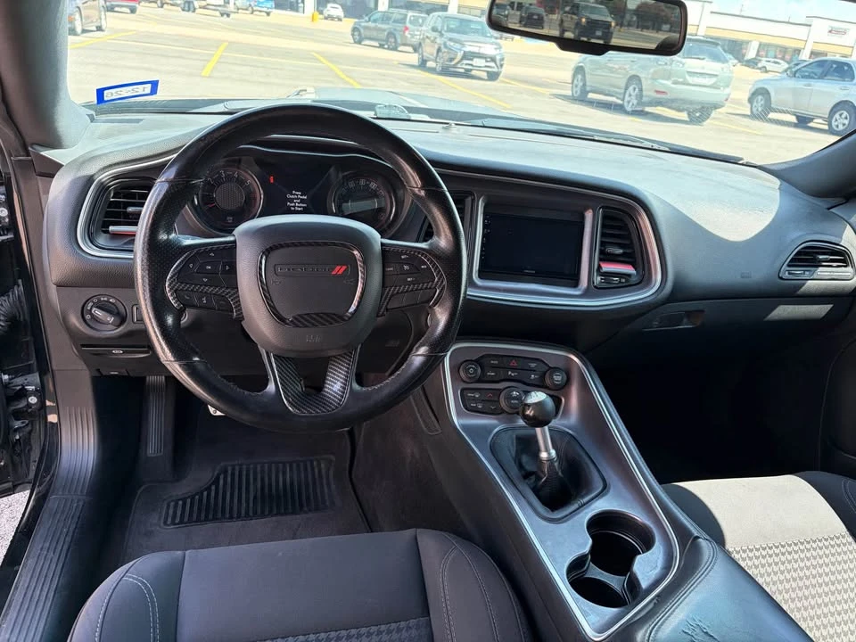 2017 Dodge Challenger 3rd Gen - Image 9 of 14