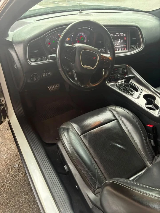 2017 Dodge Challenger 3rd Gen - Image 4 of 9