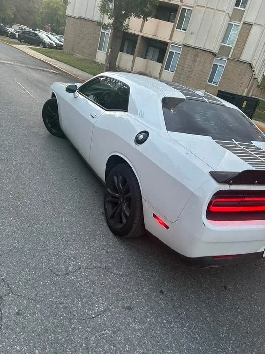 2017 Dodge Challenger 3rd Gen - Image 5 of 9