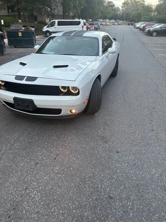 2017 Dodge Challenger 3rd Gen - Image 3 of 9