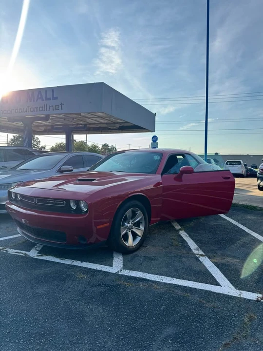 2017 Dodge Challenger 3rd Gen - Image 2 of 12