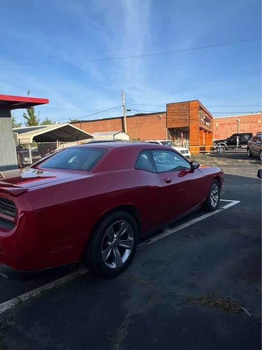 2017 Dodge Challenger 3rd Gen - Image 5 of 12
