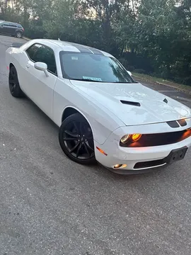 2017 Dodge Challenger Coupe 2D