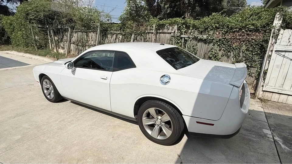 2017 Dodge Challenger 3rd Gen - Image 3 of 12