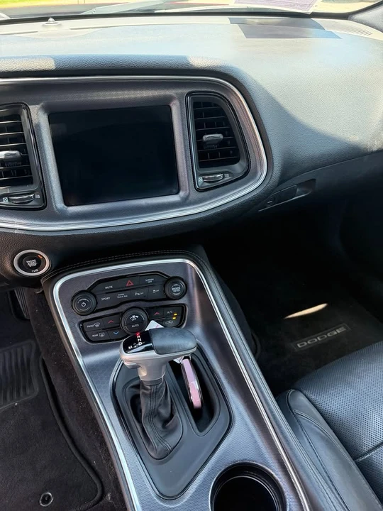 2017 Dodge Challenger 3rd Gen - Image 10 of 13