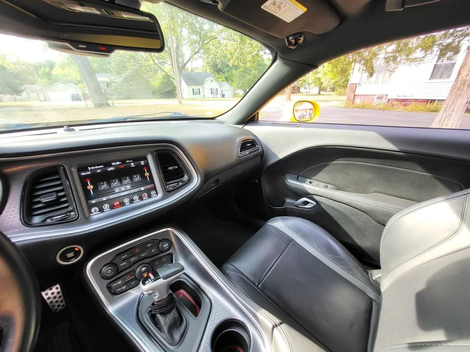 2017 Dodge Challenger 3rd Gen - Image 16 of 20