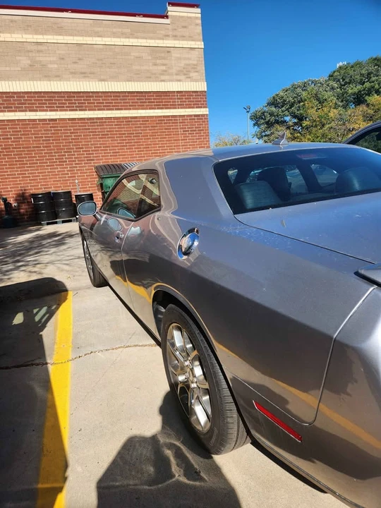 2017 Dodge Challenger 3rd Gen - Image 4 of 17