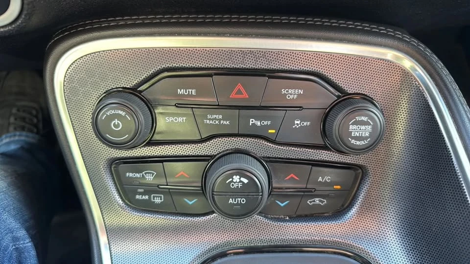 2017 Dodge Challenger 3rd Gen - Image 18 of 20