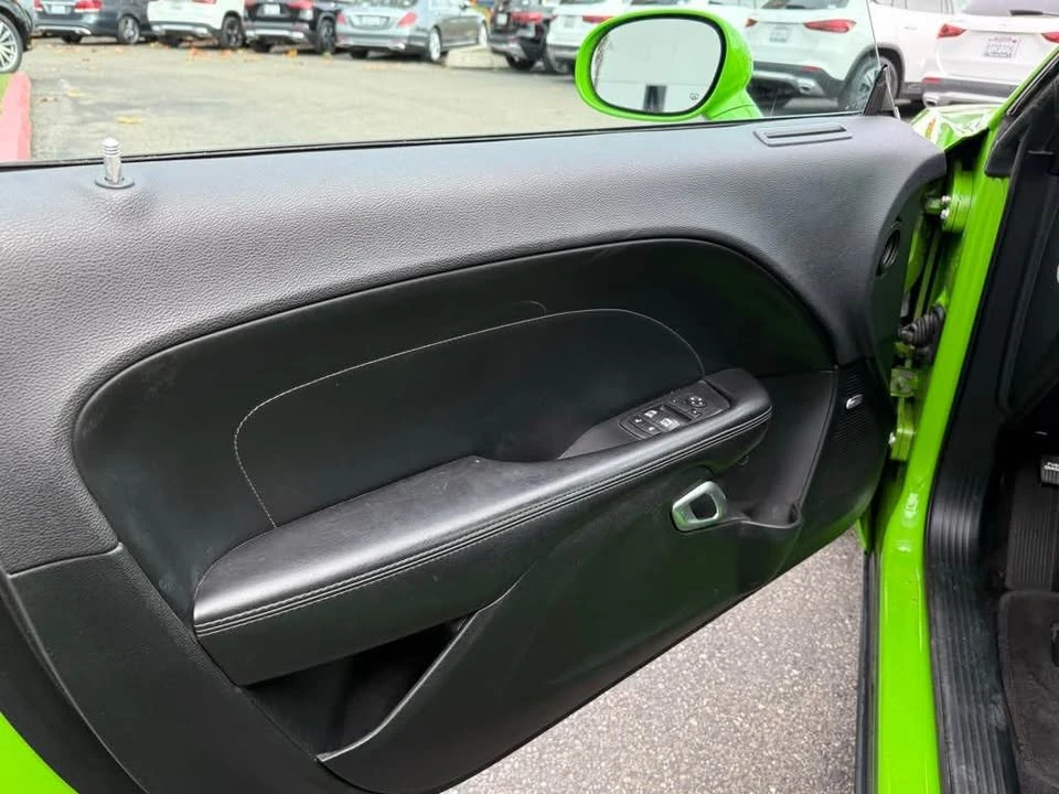 2017 Dodge Challenger 3rd Gen - Image 9 of 12