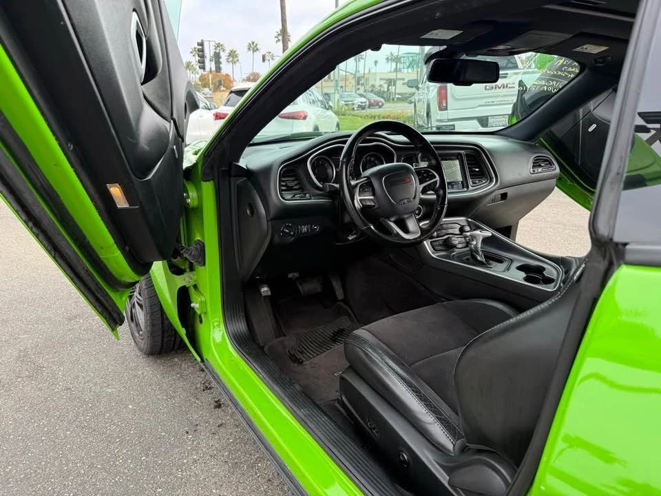 2017 Dodge Challenger 3rd Gen - Image 4 of 12