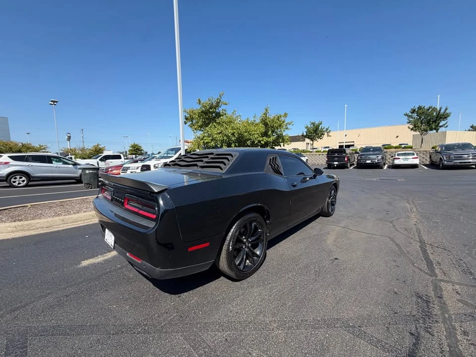2017 Dodge Challenger 3rd Gen - Image 5 of 18