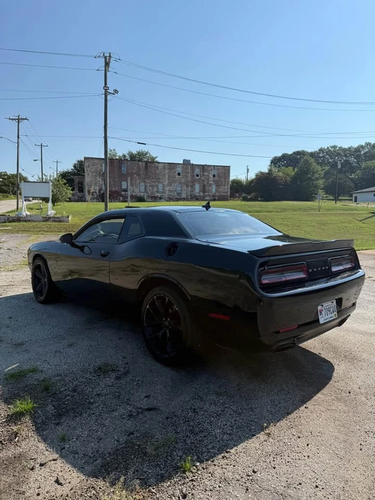 2017 Dodge Challenger 3rd Gen - Image 5 of 19