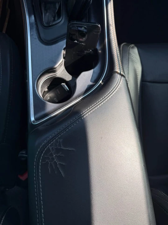2017 Dodge Challenger 3rd Gen - Image 9 of 19