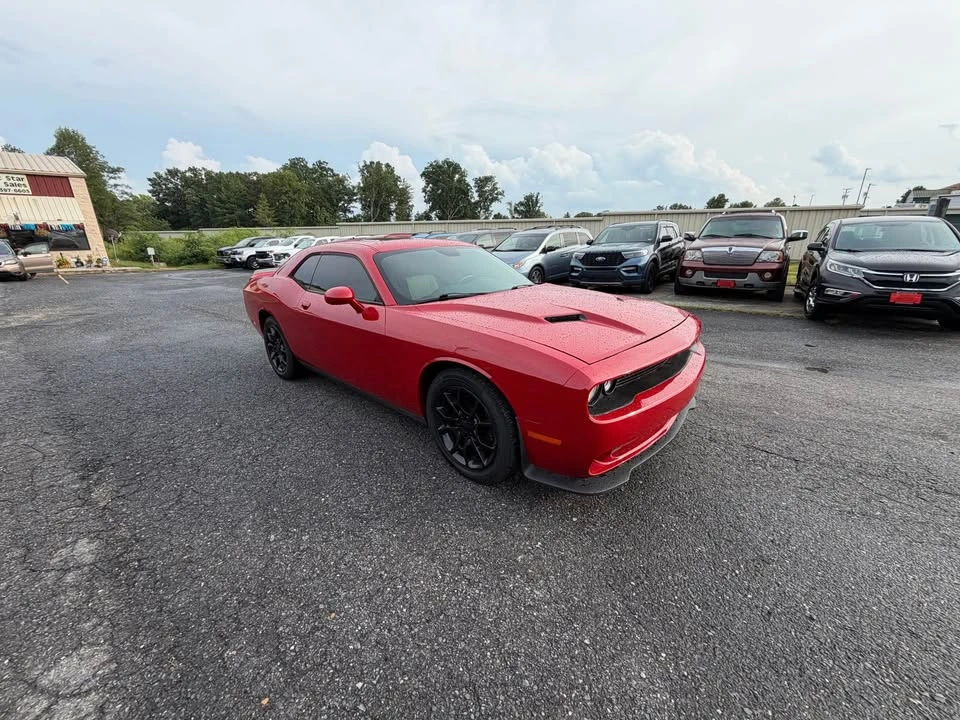 2017 Dodge Challenger 3rd Gen - Image 9 of 16