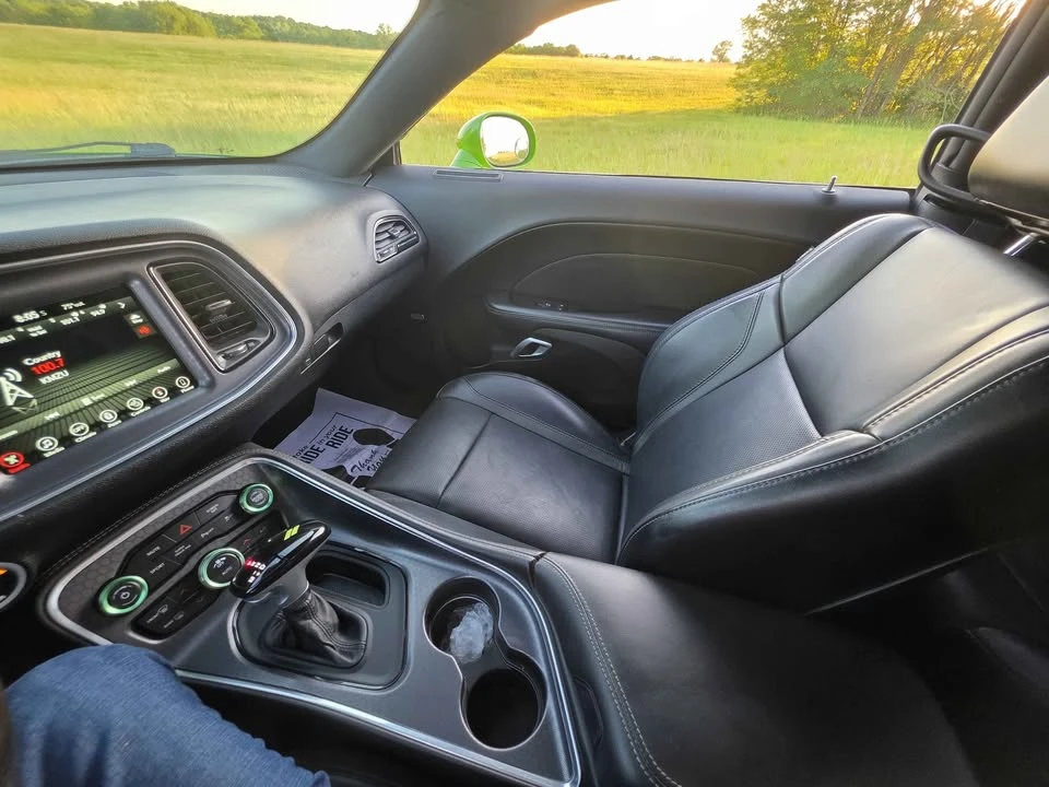 2017 Dodge Challenger 3rd Gen - Image 5 of 8