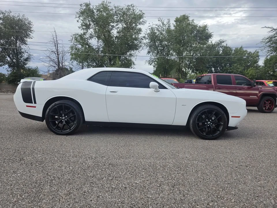2017 Dodge Challenger 3rd Gen - Image 6 of 17