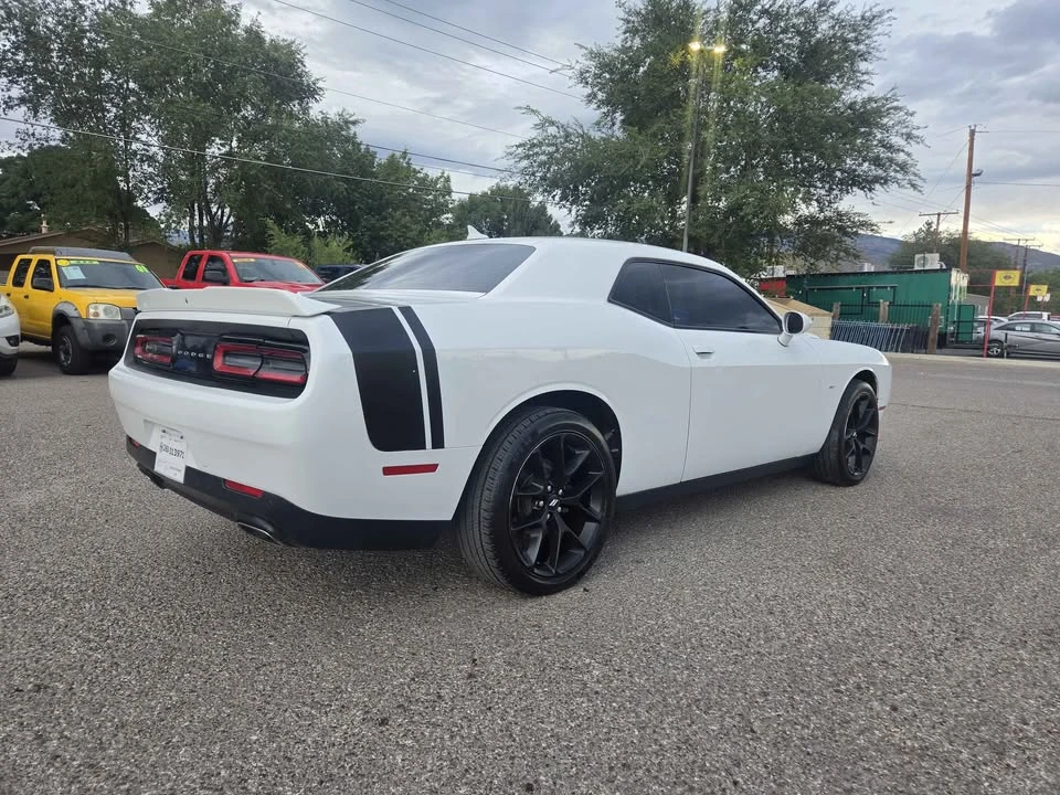 2017 Dodge Challenger 3rd Gen - Image 4 of 17