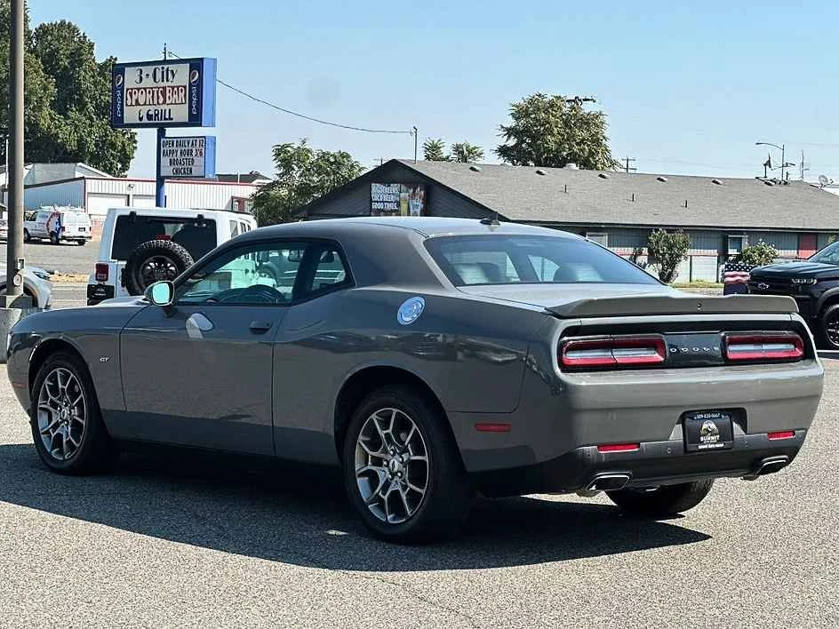 2017 Dodge Challenger 3rd Gen - Image 5 of 6