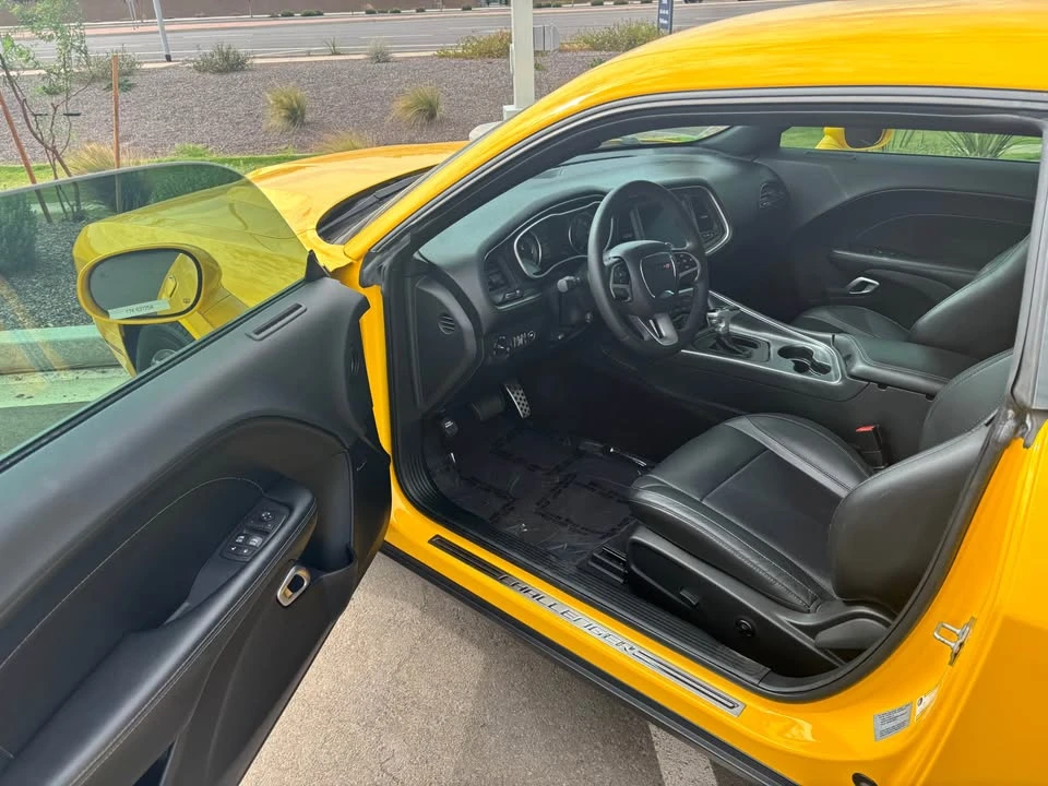 2017 Dodge Challenger 3rd Gen - Image 6 of 9