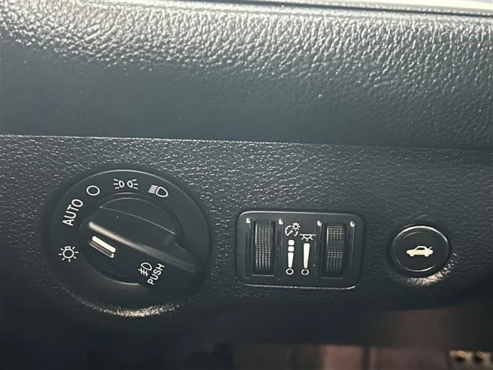 2017 Dodge Challenger 3rd Gen - Image 14 of 20