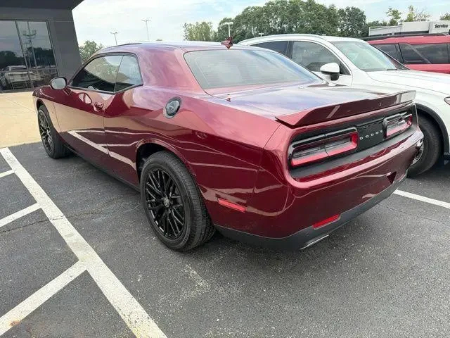 2017 Dodge Challenger 3rd Gen - Image 6 of 9