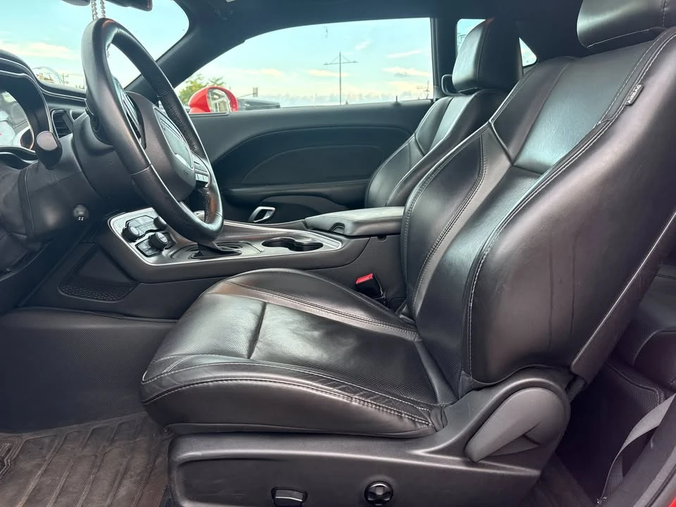 2017 Dodge Challenger 3rd Gen - Image 9 of 13