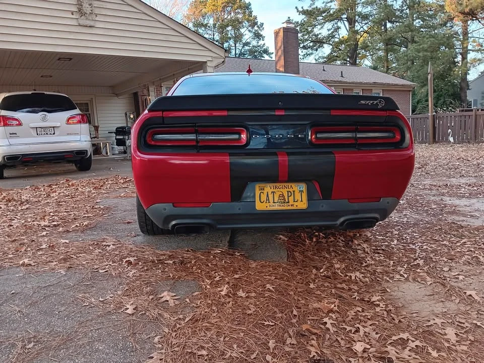 2017 Dodge Challenger - Image 7 of 9