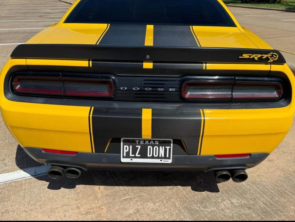 2017 Dodge Challenger SRT Hellcat 3rd Gen - Image 9 of 19