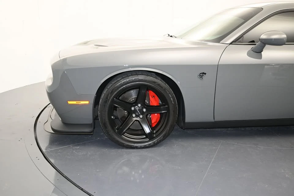 2017 Dodge Challenger SRT Hellcat 3rd Gen - Image 9 of 20