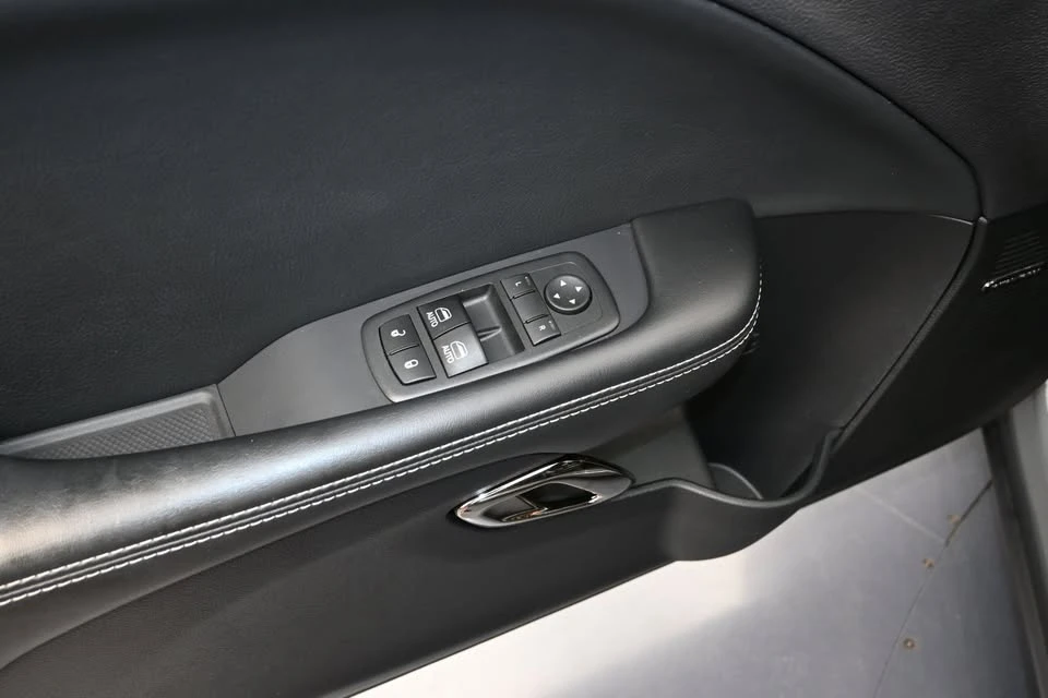 2017 Dodge Challenger SRT Hellcat 3rd Gen - Image 11 of 20
