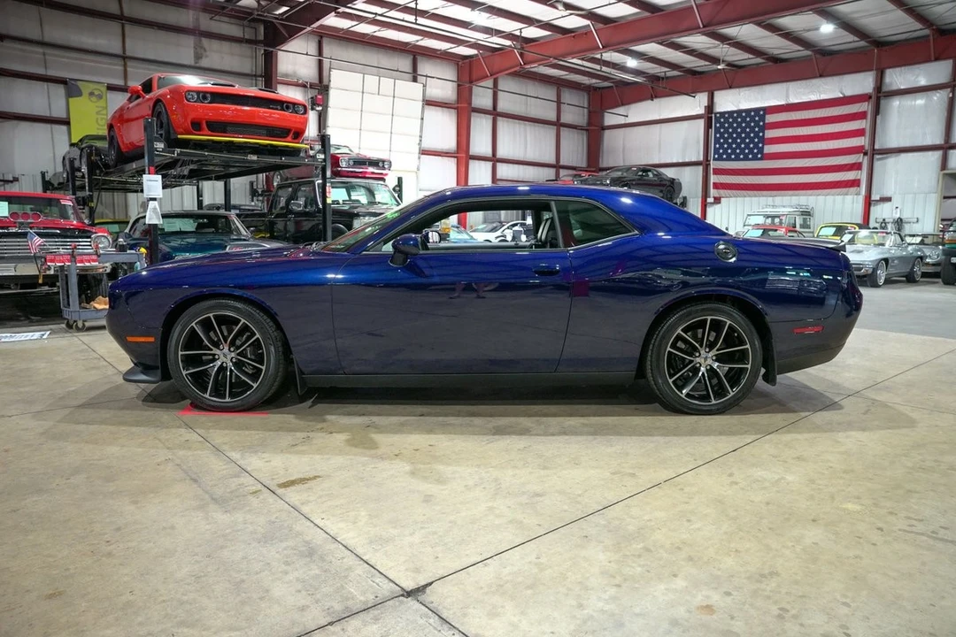 2017 Dodge Challenger 3rd Gen - Image 4 of 31