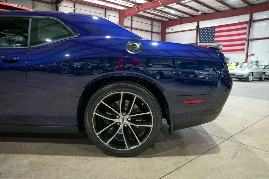 2017 Dodge Challenger 3rd Gen - Image 5 of 31