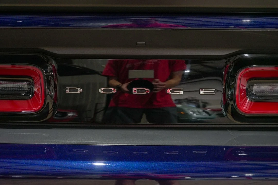 2017 Dodge Challenger 3rd Gen - Image 23 of 31