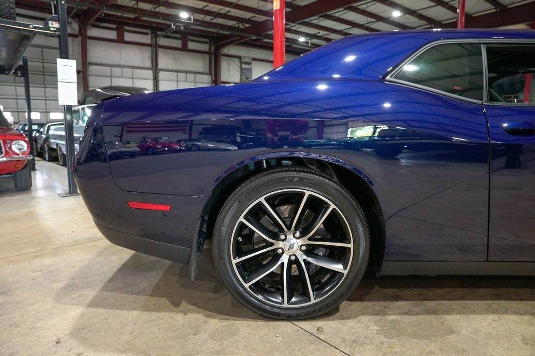 2017 Dodge Challenger 3rd Gen - Image 9 of 31