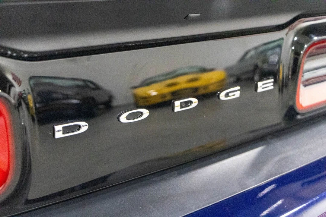 2017 Dodge Challenger 3rd Gen - Image 24 of 31