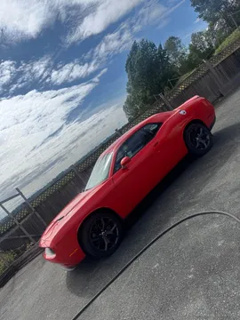 2017 Dodge Challenger SXT Plus