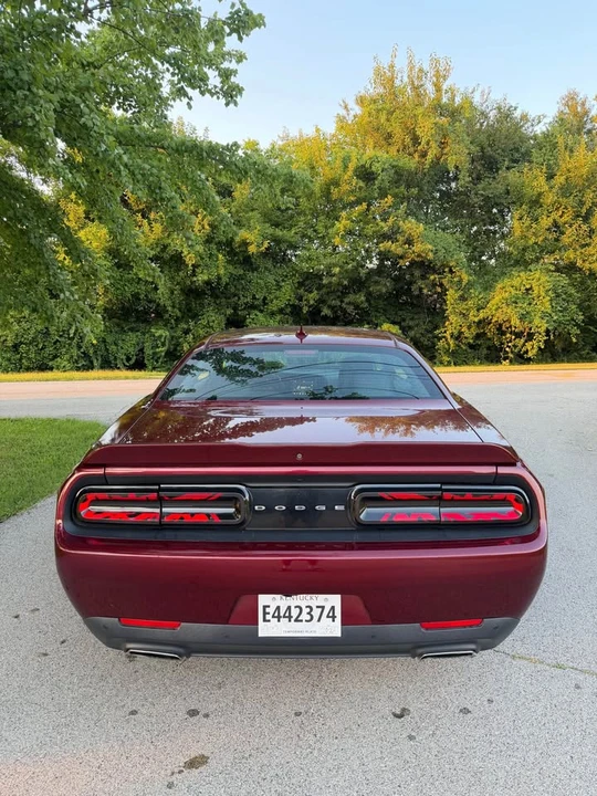 2017 Dodge Challenger 3rd Gen - Image 9 of 20