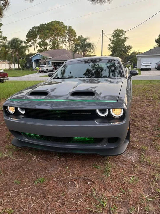 2017 Dodge Challenger 3rd Gen - Image 9 of 16