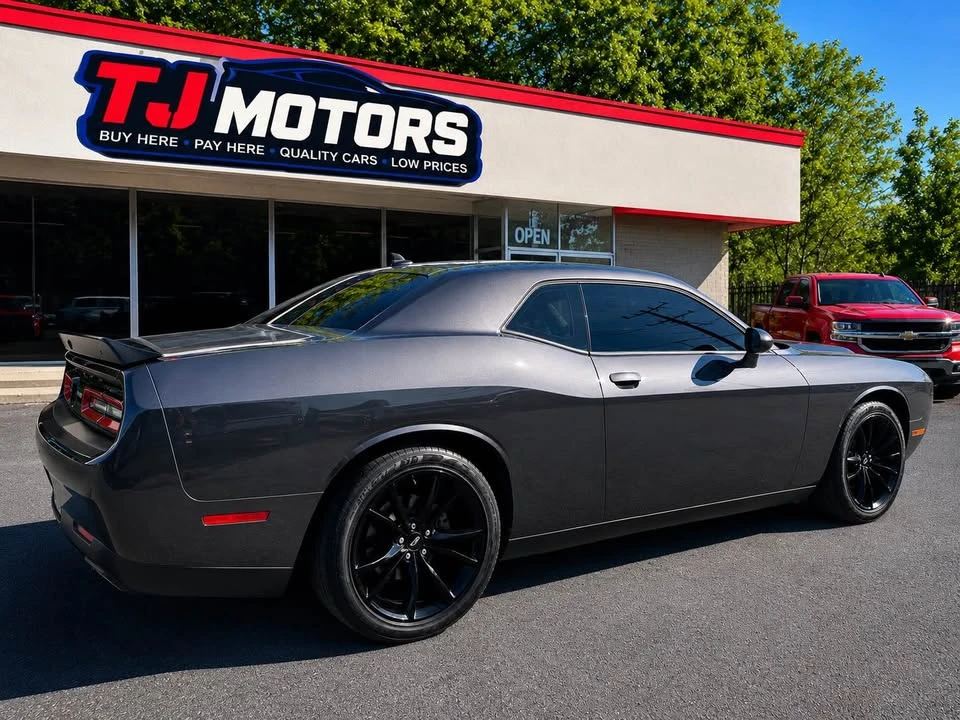 2017 Dodge Challenger 3rd Gen - Image 2 of 5