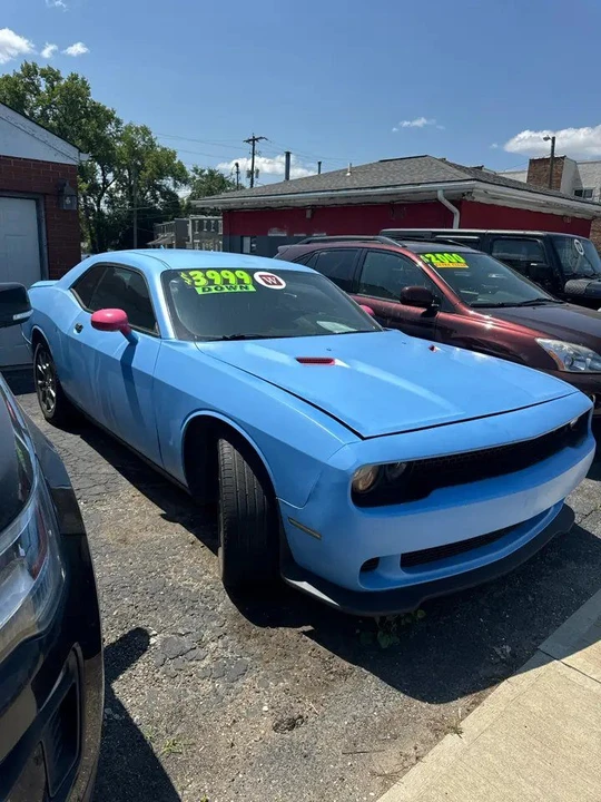 2017 Dodge Challenger 3rd Gen - Image 4 of 8