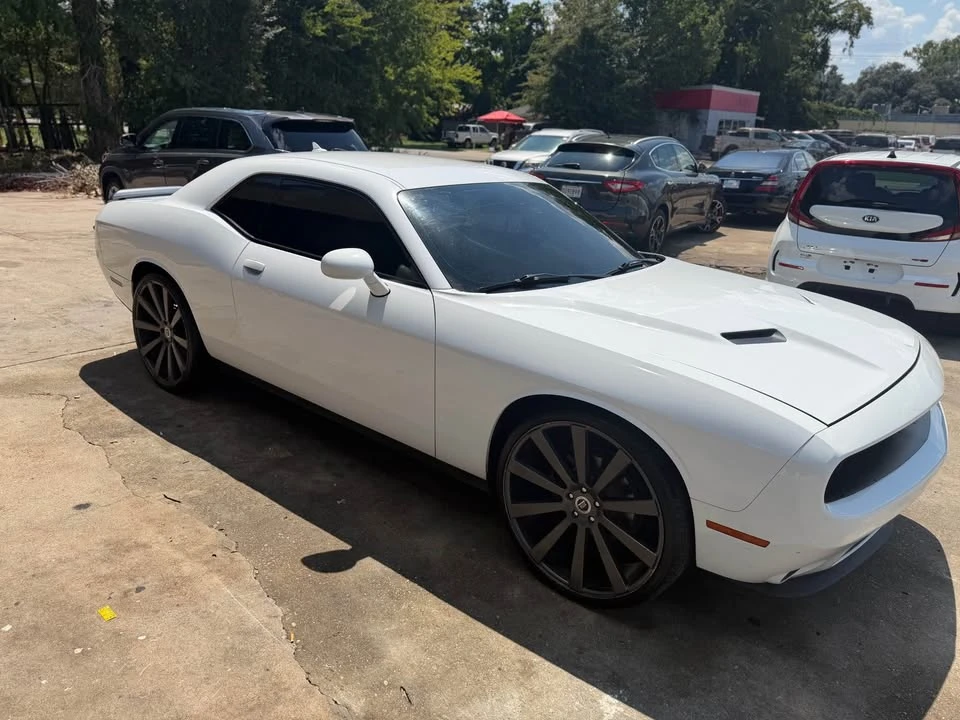 2017 Dodge Challenger 3rd Gen - Image 9 of 18