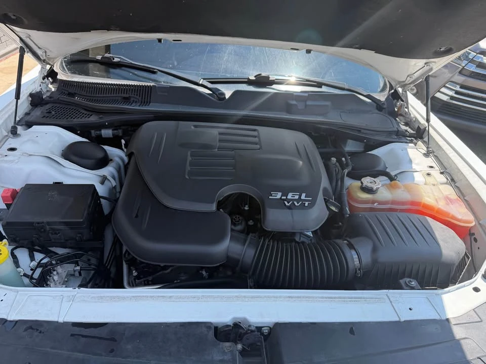 2017 Dodge Challenger 3rd Gen - Image 16 of 18