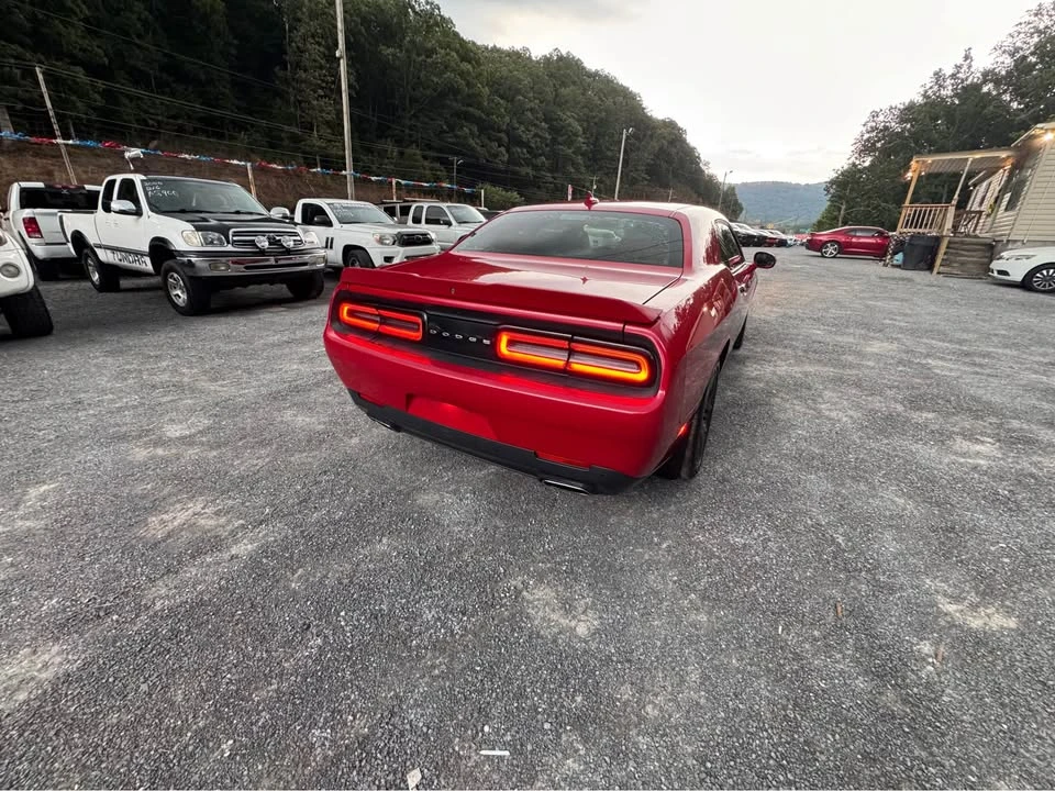2017 Dodge Challenger 3rd Gen - Image 10 of 20