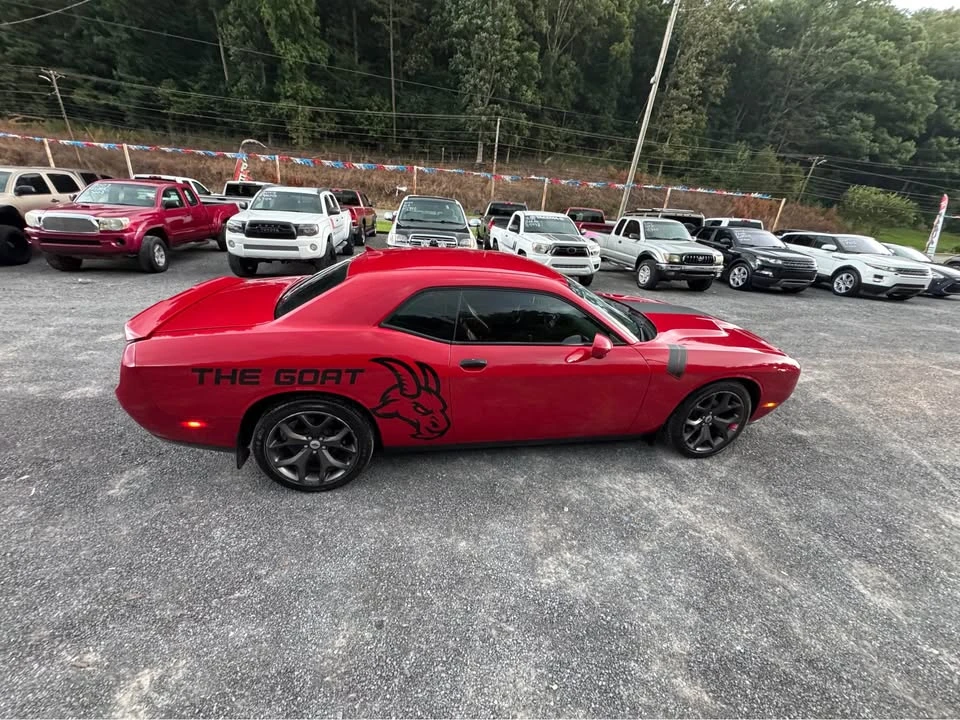 2017 Dodge Challenger 3rd Gen - Image 9 of 20