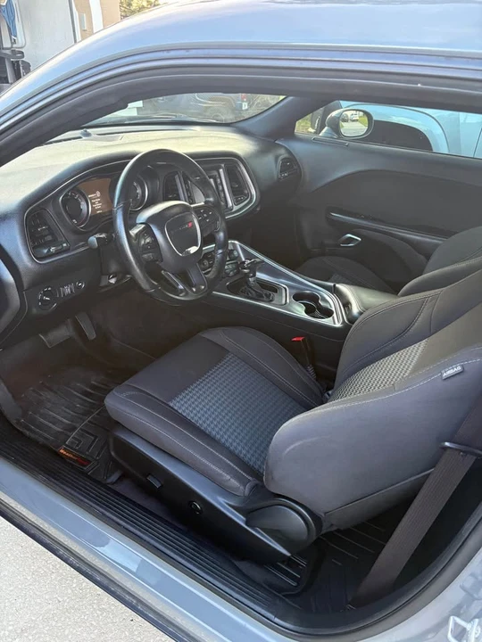 2017 Dodge Challenger 3rd Gen - Image 13 of 16